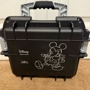 Invicta Disney Invicta dive case Limited Edition Black